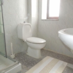 Bagno nuovo con doccia